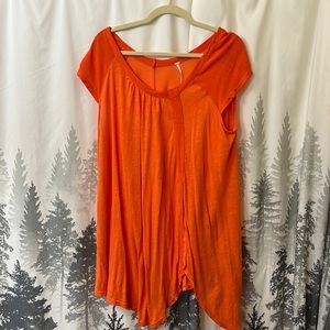 Free People short sleeve flowy top tunic. Oversized Medium